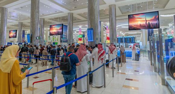 迪拜國際機場廣告